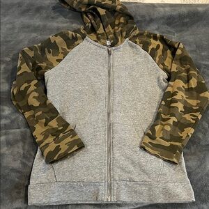Old Navy Boys XL Camouflage and Gray Zip up Hoodie
